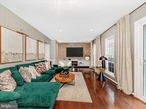 9326 Taverney Terrace in Gaithersburg, MD - Building Photo - Building Photo