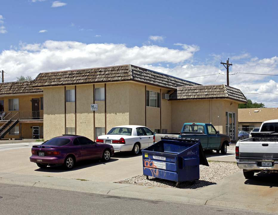 2133 Norman Ln in Pueblo, CO - Foto de edificio