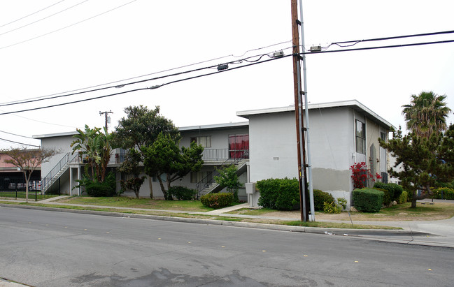 12511 Sunswept Ave in Garden Grove, CA - Foto de edificio - Building Photo