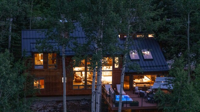 215 Maple Ridge Ln in Snowmass Village, CO - Building Photo - Building Photo