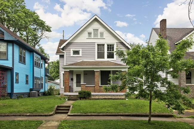 property at 418 N Drexel Ave