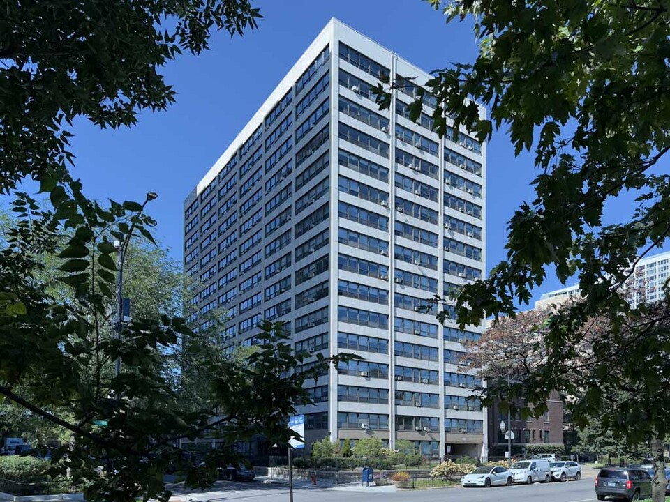 4180 N Marine Dr in Chicago, IL - Building Photo