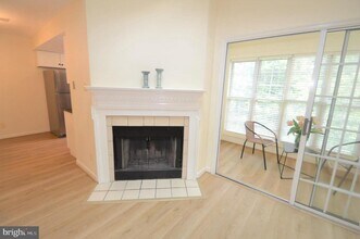 12109 Green Ledge Ct in Fairfax, VA - Building Photo - Building Photo