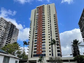 2740 Kuilei St, Unit 2403 in Honolulu, HI - Building Photo