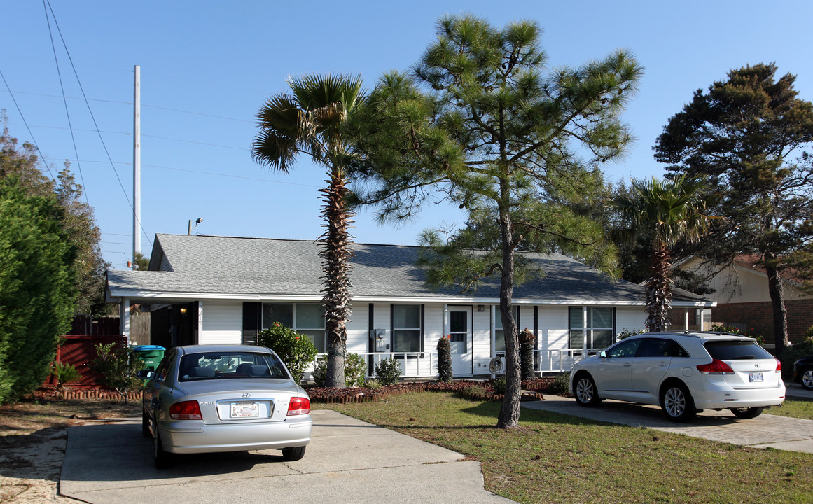 3212-3214 Redwood Ln in Gulf Breeze, FL - Building Photo