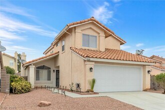 7600 Beverly Hills Dr in Las Vegas, NV - Building Photo - Building Photo