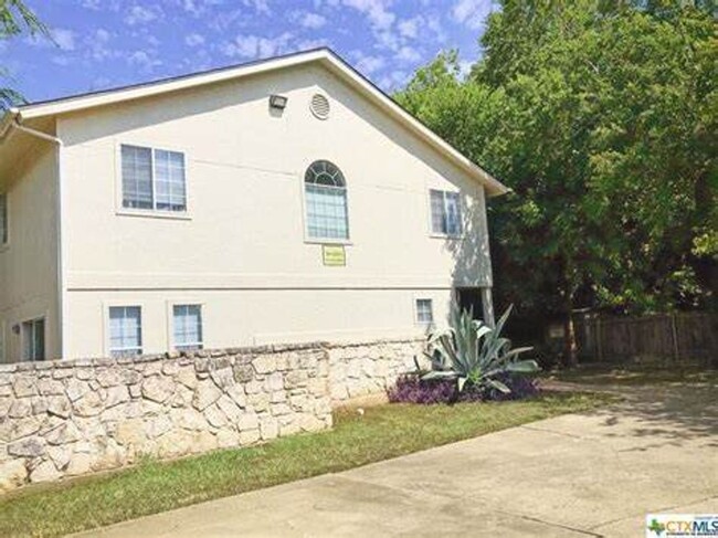 property at 728 Martin Luther King Dr