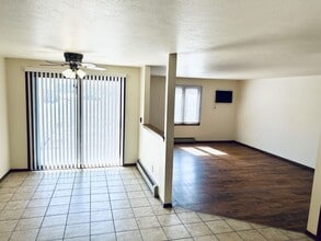 Ashview Terrace in Green Bay, WI - Foto de edificio - Interior Photo