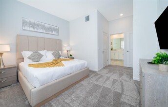 8899 Cabot Cliffs Dr in Davenport, FL - Building Photo - Building Photo