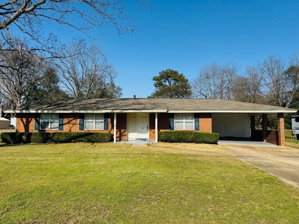 224 Rosemary Ln in Prattville, AL - Building Photo