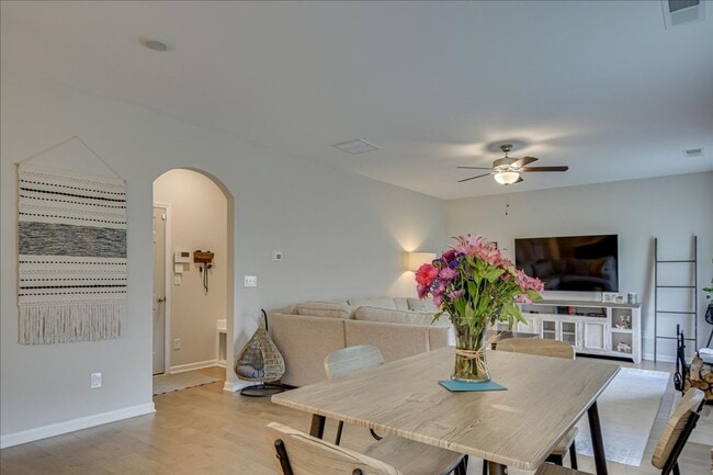 property at 211 Palisade Rdg