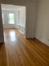 754 Huntington Ave photo'