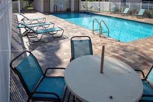 13242 NW 8th St in Pembroke Pines, FL - Building Photo