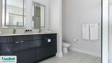 4950 W Prescott St, Unit 5104 in Tampa, FL - Foto de edificio - Building Photo