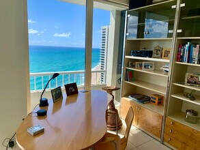 5540 N Ocean Dr in Riviera Beach, FL - Building Photo - Building Photo