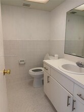 1885 NE 121st St in North Miami, FL - Building Photo - Building Photo