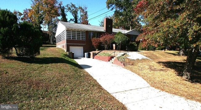 property at 10104 Towhee Ave