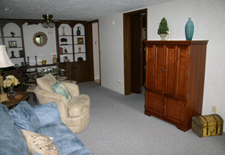 Baltimore Court Apartments in Baltimore, OH - Building Photo - Building Photo
