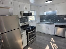 35 Buffalo St in Canandaigua, NY - Building Photo