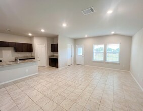 1311 Iron Horse Dr in Killeen, TX - Building Photo - Building Photo