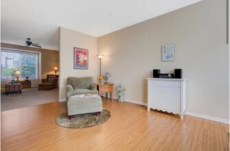 8393 Norwood Ln N in Maple Grove, MN - Building Photo - Building Photo