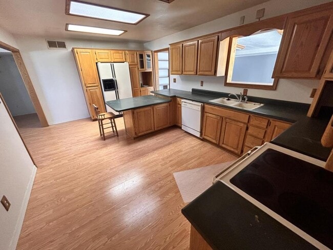 1632 Greer Ave in Holbrook, AZ - Building Photo - Building Photo