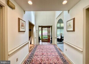 19 Sugar Knoll Dr in Devon, PA - Building Photo - Building Photo