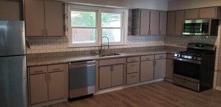3424 Schalck Dr in Rockford, IL - Building Photo - Building Photo