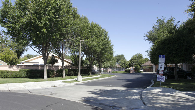 Sycamore Place Senior Housing in Brentwood, CA - Building Photo - Building Photo