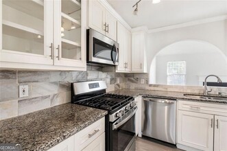 741 Peteywood Dr in Austell, GA - Building Photo - Building Photo