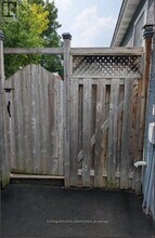 422 Regis Ave in Ottawa, ON - Building Photo - Building Photo
