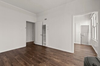 1146 S. Clark in Los Angeles, CA - Foto de edificio - Interior Photo