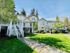 5400 Harbour Pointe Blvd in Mukilteo, WA - Building Photo - Building Photo