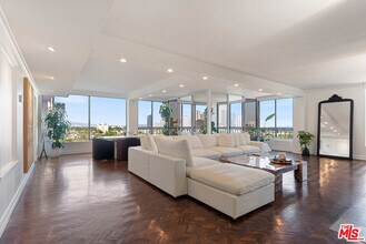 10590 Wilshire Blvd in Los Angeles, CA - Building Photo - Building Photo