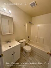 1713 Oakshire Ln in Pueblo, CO - Building Photo - Building Photo