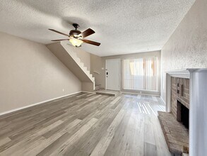 2625 Santiago Cir in Grand Prairie, TX - Foto de edificio - Building Photo