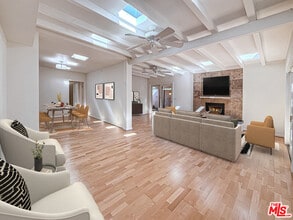 2123 Sycamore Canyon Rd in Montecito, CA - Building Photo - Building Photo