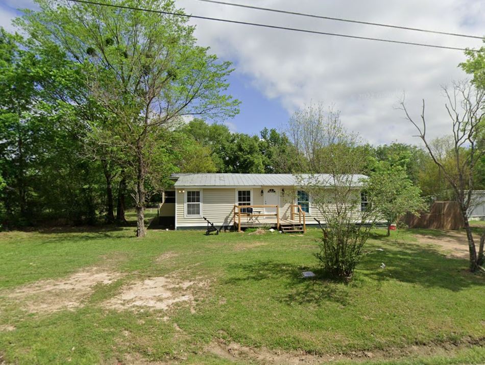 206 Frolic Rd in Gun Barrel City, TX - Building Photo