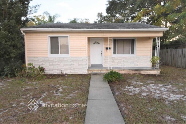 4710 21st Ave N in St. Petersburg, FL - Foto de edificio - Building Photo