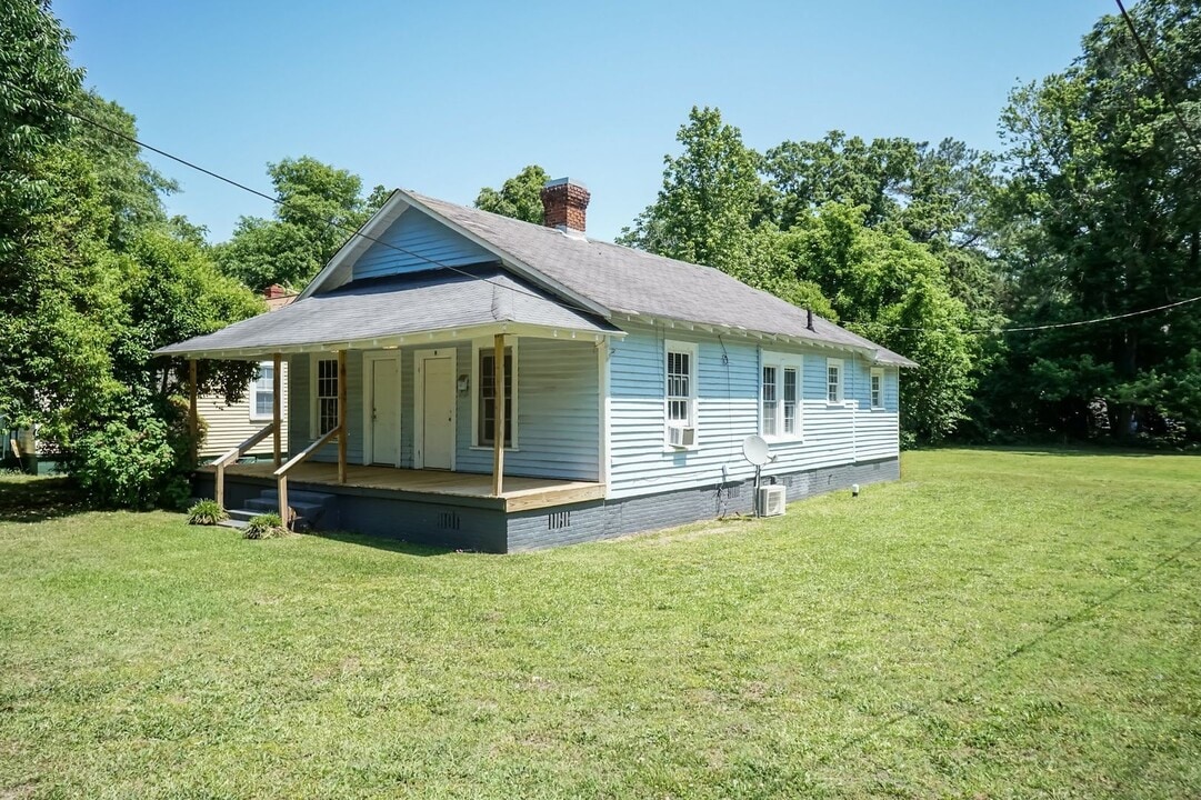 1325 Clark St in Rocky Mount, NC - Building Photo