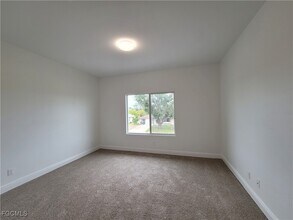 3517 SW Santa Barbara Pl in Cape Coral, FL - Building Photo - Building Photo