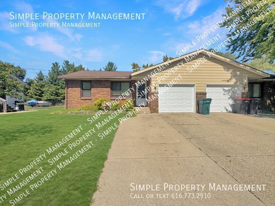 6501 Henry St in Allendale, MI - Building Photo