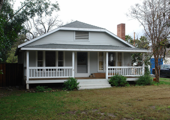 291 Gridley Rd in Ojai, CA - Building Photo - Building Photo