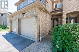 75 Ryans Way in Waterdown, ON - Building Photo - Building Photo
