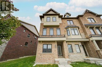 41 George Peach Ave in Markham, ON - Building Photo - Building Photo