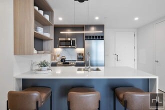 Luxurious Woodside 2 Bedroom/2 Bath  with Views! in Queens, NY - Building Photo - Building Photo