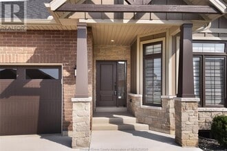 153 Blue Jay Cres in Kingsville, ON - Building Photo - Building Photo