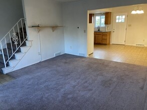 1250 Cliffside St in Cuyahoga Falls, OH - Building Photo - Building Photo