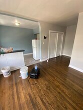 5037 W Montrose Ave in Chicago, IL - Building Photo - Building Photo