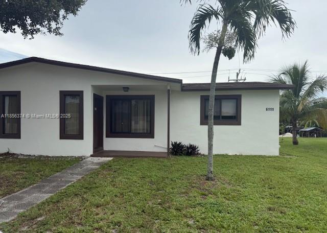 6111 SW 39th Ct in Davie, FL - Building Photo
